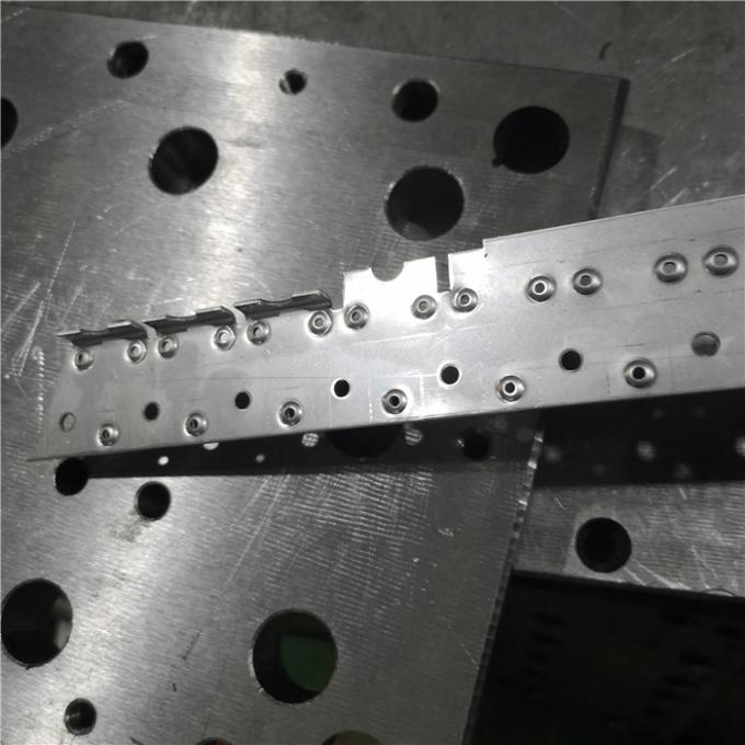 Électrodéposition du métal carburé de précision emboutissant la tolérance de 0.05mm 0