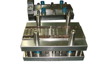 Épaisseur de estampillage progressive du fabricant 0.5mm de moule de matrices d'estampillage en métal de précision