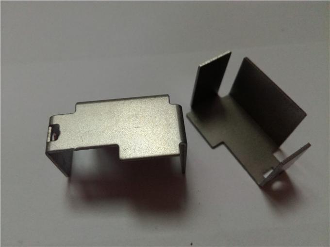Forme anodisée naturelle en aluminium de radiateur de matrices d'estampillage en métal masquant le moule 0