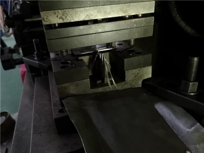 Les anti matrices d'estampillage en métal de corrosion/poinçon fait sur commande en métal meurent force de presse de 25 tonnes 0