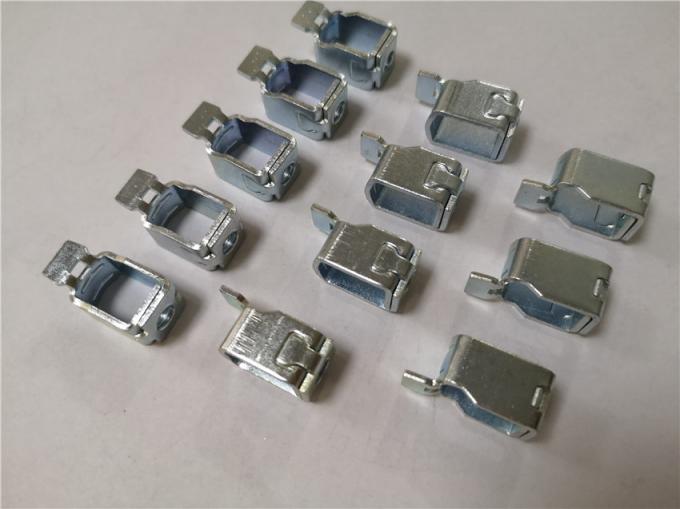 Pièces d'emboutissage en métal pour la distribution de potentiel électrique, accessoires : couvercle d'extrémité, bouchon, plaque de séparation, déclencheur de marqueur, etc. 0