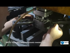 Bande de fusible argentum/cuivre de précision mince avec estampage progressif à une cavité