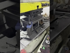 Les freins des voitures sont remplacés par des matrices d'emboutissage progressif (2)